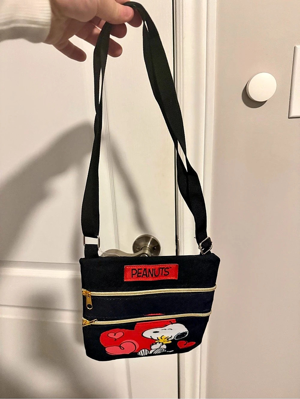 Peanuts Crossbody Bag Black & Red